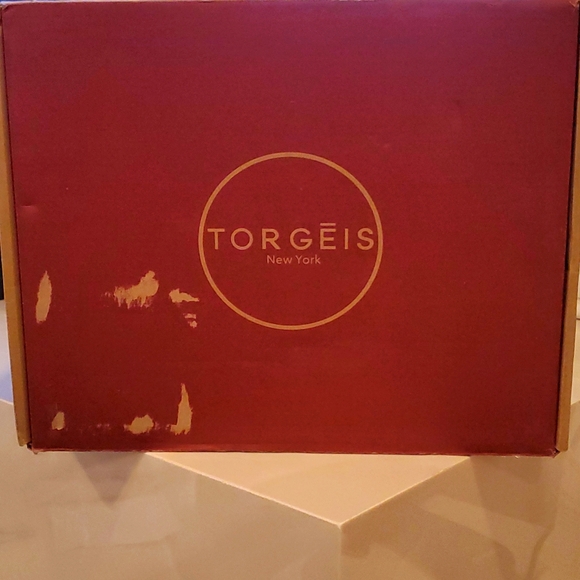 Brand New Never Worn Torgeis Daisy Pumps Dark Green Size 8 - Picture 3 of 14